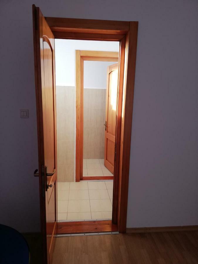 Pensiunea La Safari Târgu Neamț Exterior photo